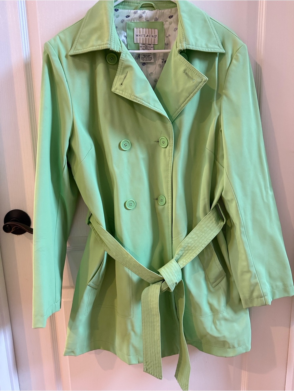 White Stag Floral Belted Trench Coat in Green Size Large